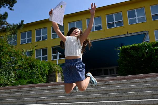 Véget ért a tanév  kezdődhet a nyári vakáció