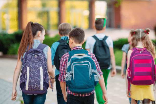 Véget ér a vakáció kezdődhet a tanév