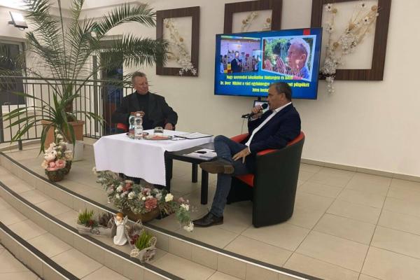 JUDr. Juhos Ferenc beszélgető estje Beer Miklóssal