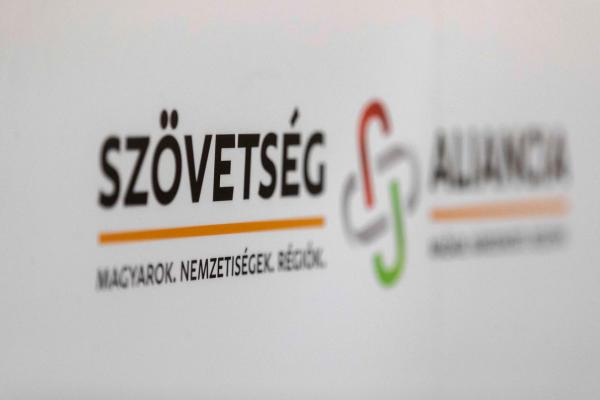 A SÍRUNK MEGÁSVA, CSAK KI TESZ RÁ VIRÁGOT 