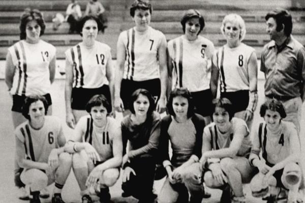 „Hejrá Nyározsd!” – kézilabdás múltidézés Németh Pállal és Jolánnal