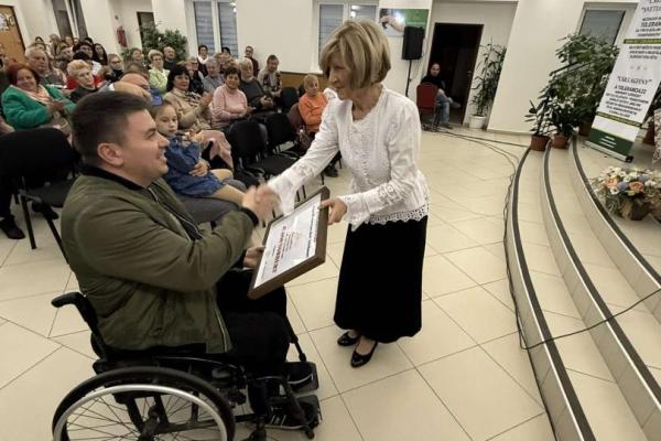 Jótékonysági zenés beszélgető est Kudlik Júliával és Szvorák Katalinnal Nádszegen