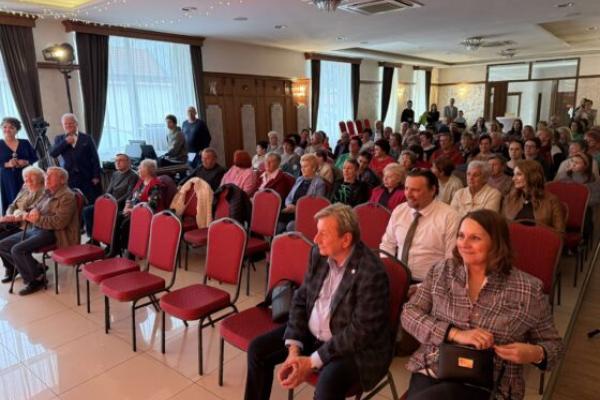 Jótékonysági zenés est Nádszegen Dóka Zsuzsával, Bősi Szabó Lászlóval, Illényi Katicával és Sárik Péterrel