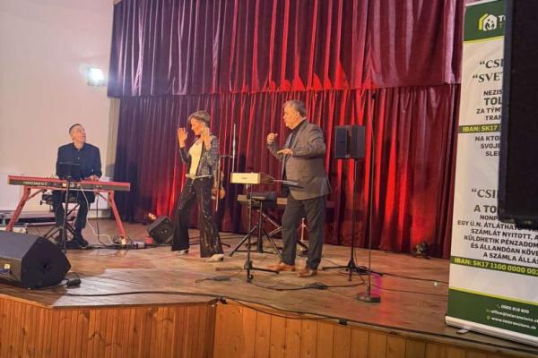 Illényi Katica és Sárik Péter Koncert Tallóson