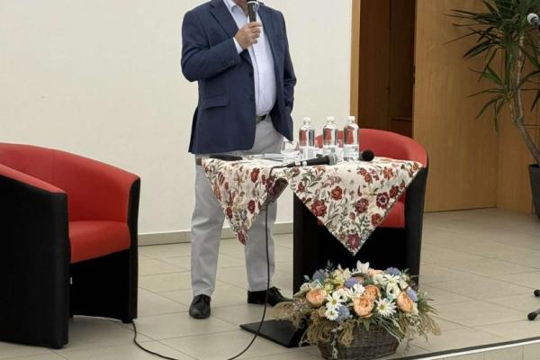 Jótékonysági zenés beszélgető est Kudlik Júliával és Szvorák Katalinnal Nádszegen