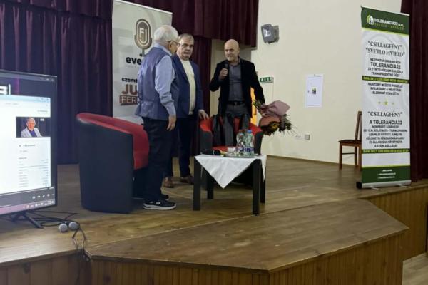 Beszélgetés ami nem interjú Vitray Tamással Tallóson