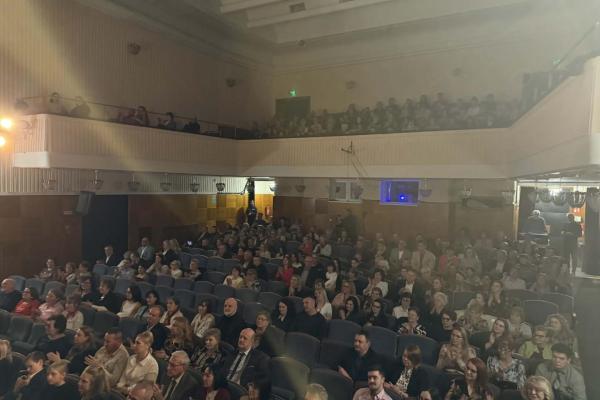 Tavaszköszöntő nőnapi jótékonysági koncert Komáromban