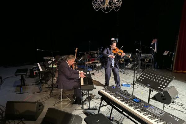 Tavaszköszöntő nőnapi jótékonysági koncert Komáromban