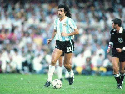 Az 1978-as argentin világbajnokságot már a modern labdák atyjával, a Tangóval nyerték meg a hazaiak