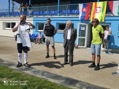 Nem csak a húszéveseké a világ Nemzetközi Veterán kispályás foci torna