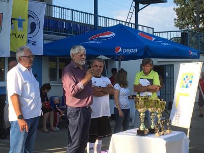 Nem csak a húszéveseké a világ Nemzetközi Veterán kispályás foci torna