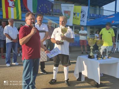 Nem csak a húszéveseké a világ Nemzetközi Veterán kispályás foci torna