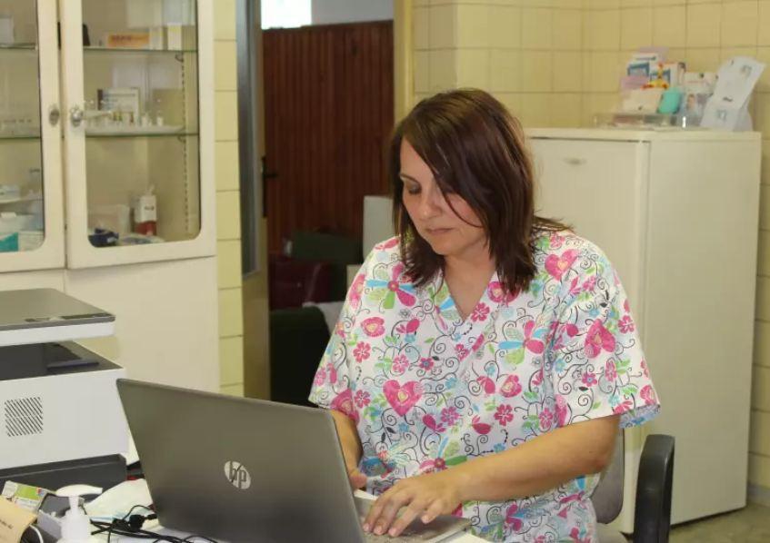 A körzeti gyermekorvos élete nem fenékig tejföl